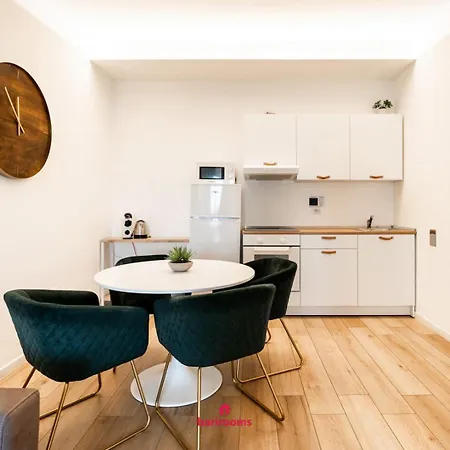Barirooms - Picca 24 * Bari